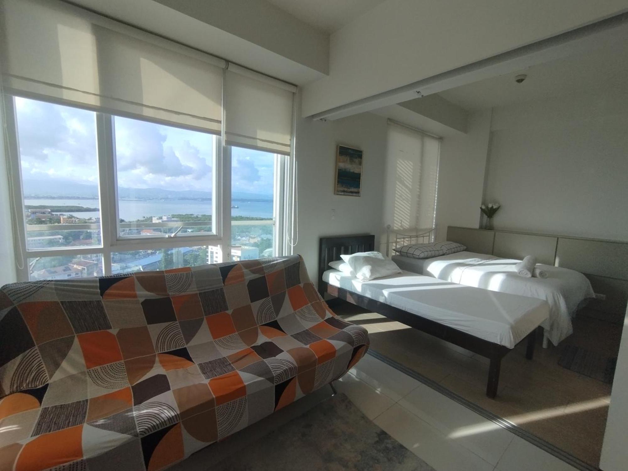 Mactan Newtown Seaview Condo By Fjcivo Lapu-Lapu City Exterior foto